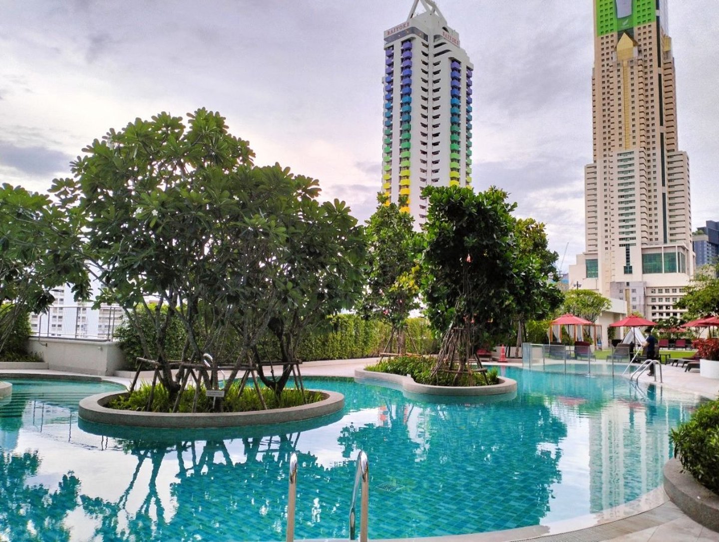 AMARI BANGKOK Pool