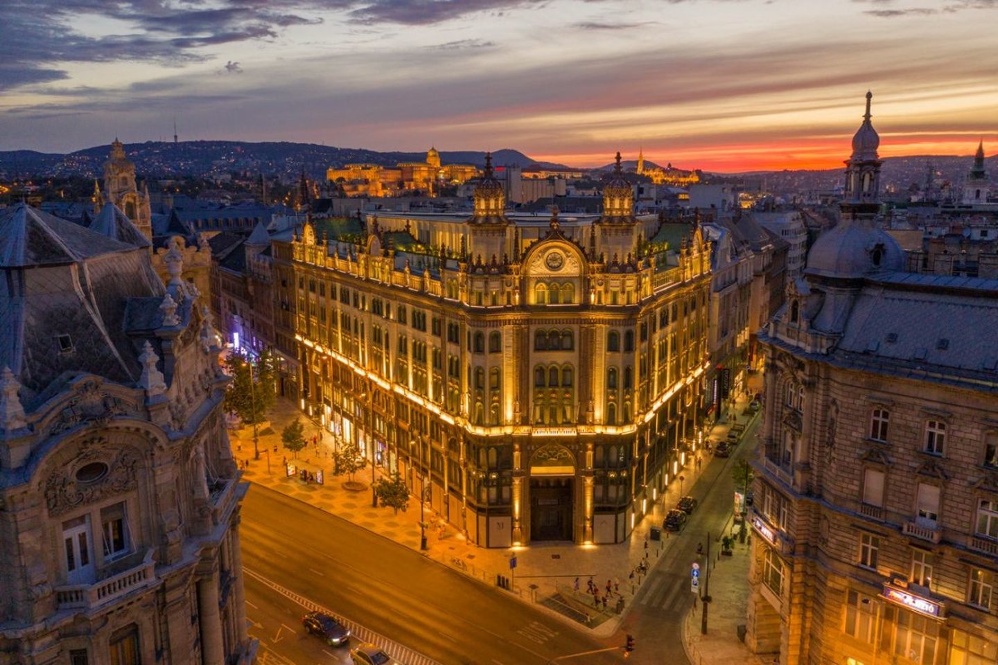 PÁRISI UDVAR HOTEL BUDAPEST